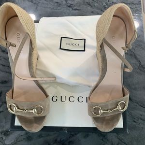 Gucci Carolina Horsebit Wedge Nude 39
